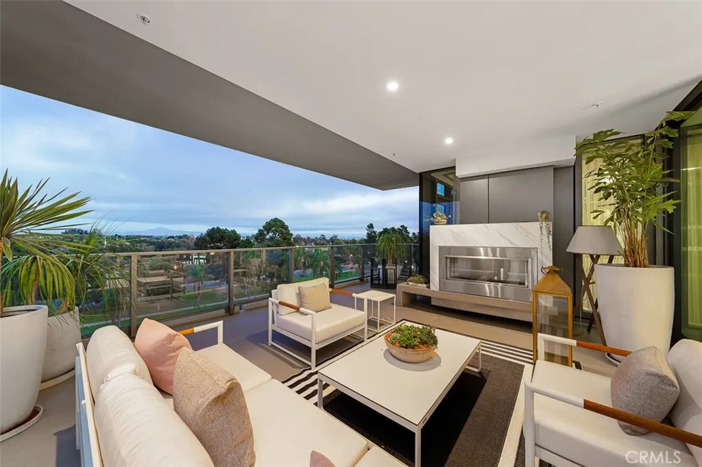 https://cdn.realtyfeed.com/cdn/127/306497944/07e4f9d0b164d8a09ffcf19e2f7d5ce4.webp