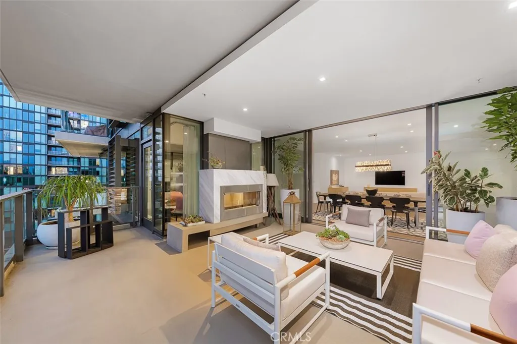 https://cdn.realtyfeed.com/cdn/127/306497944/0da825c00dcc239475764a92f4ec17b1.webp