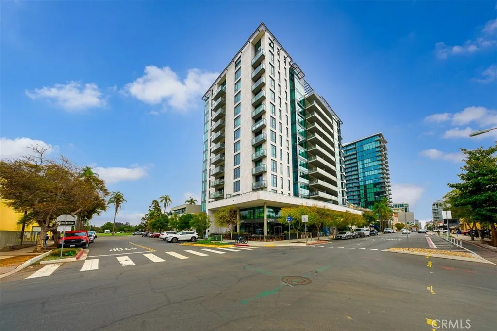 https://cdn.realtyfeed.com/cdn/127/306497944/13ee22fcb14c45b0a129166917727c9c.webp