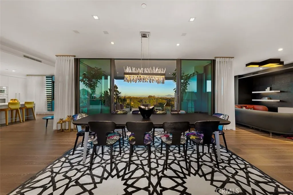 https://cdn.realtyfeed.com/cdn/127/306497944/889017cff63dc8d675a6987d499d022f.webp