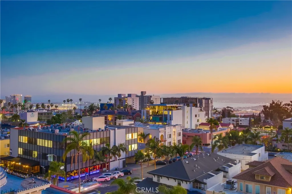 https://cdn.realtyfeed.com/cdn/127/306497944/ff4535681d264d2f9498a6ba8006970b.webp