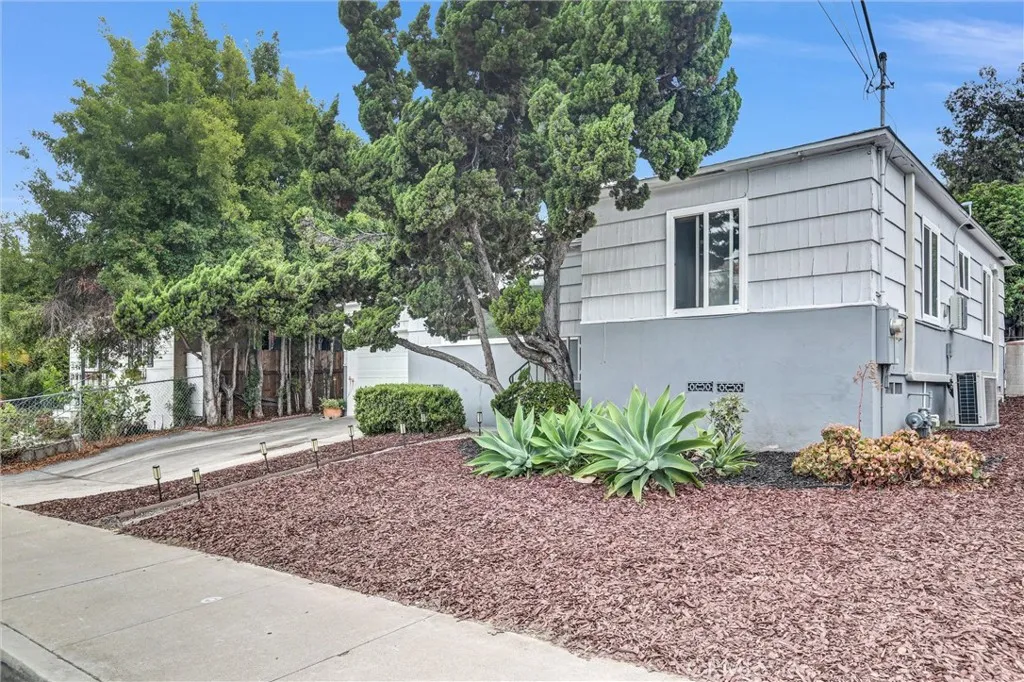 https://cdn.realtyfeed.com/cdn/127/306498025/7edd35069ba93296e987e8c3fb6fd711.webp