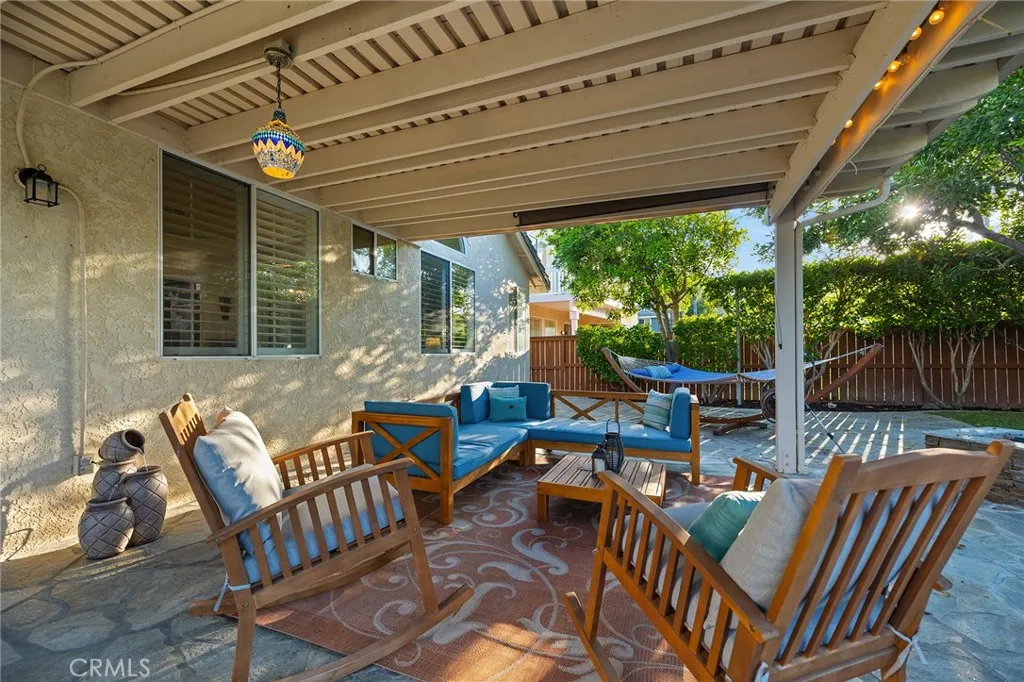 https://cdn.realtyfeed.com/cdn/127/306498033/331c6d6ff2eca34f827fa18af5ecd27e.webp