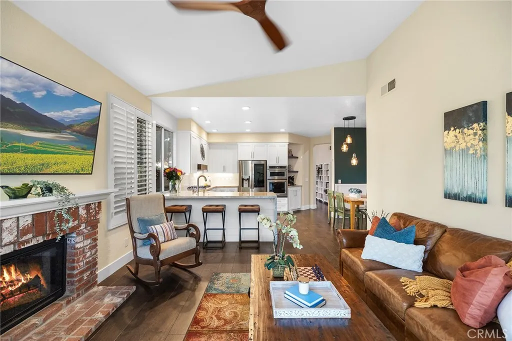 https://cdn.realtyfeed.com/cdn/127/306498033/3ceb4e46aee88a9ac690f68815842e2d.webp