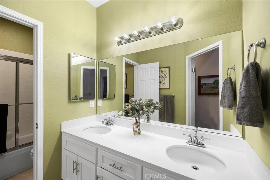 https://cdn.realtyfeed.com/cdn/127/306498033/846d4ed7ccec691fc772b43902a5a4b9.webp