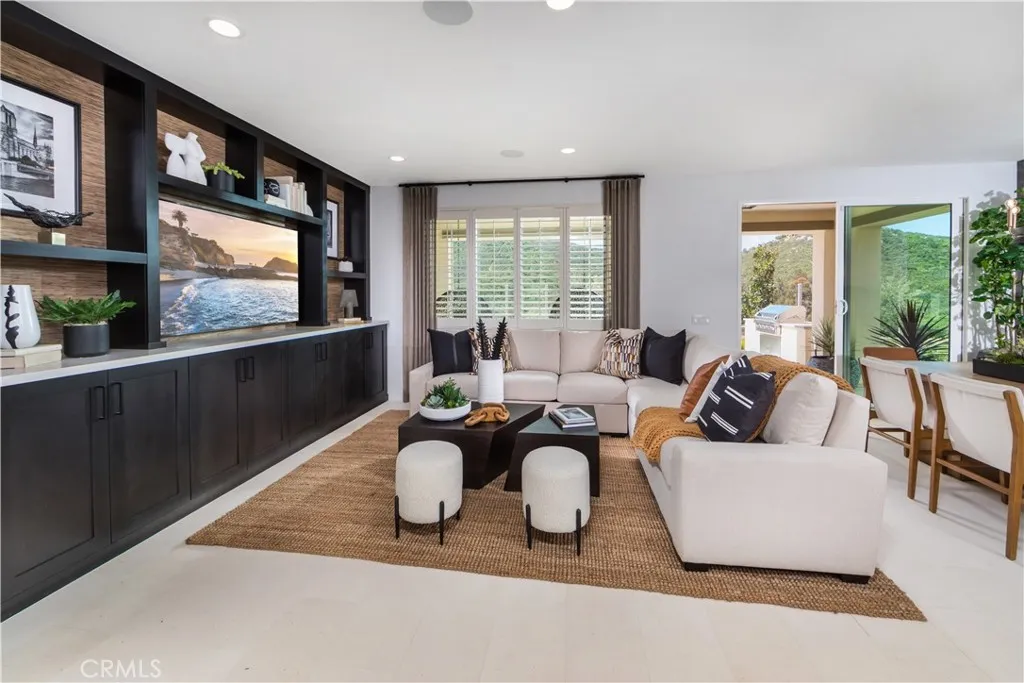https://cdn.realtyfeed.com/cdn/127/306498281/9b7d3170a4abef531be3b111e87fecdc.webp