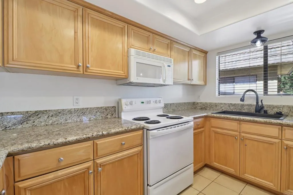 Photo #10: PTP2505521 Listing: Photo #10
