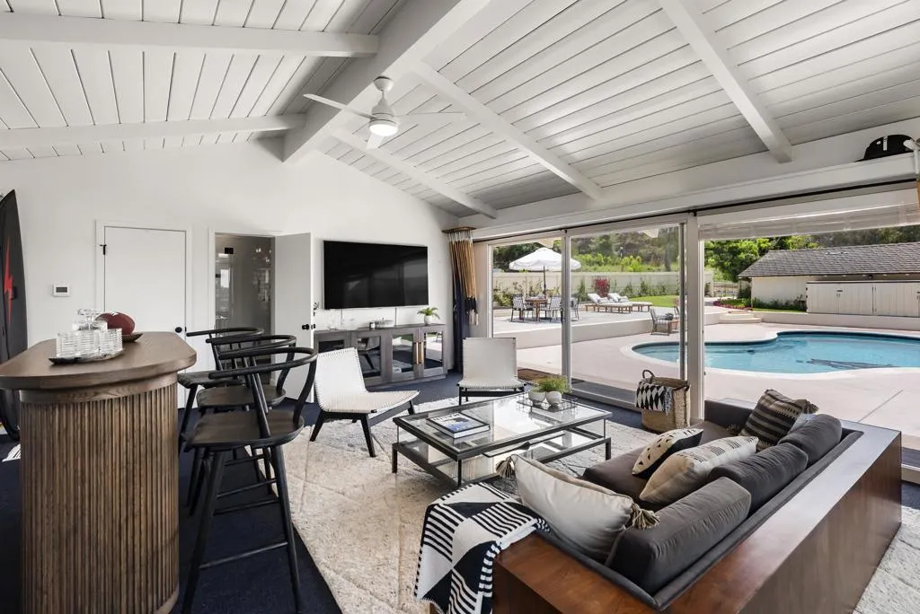 https://cdn.realtyfeed.com/cdn/127/306498422/60009ab63e79167d561ac210811e4ce9.webp