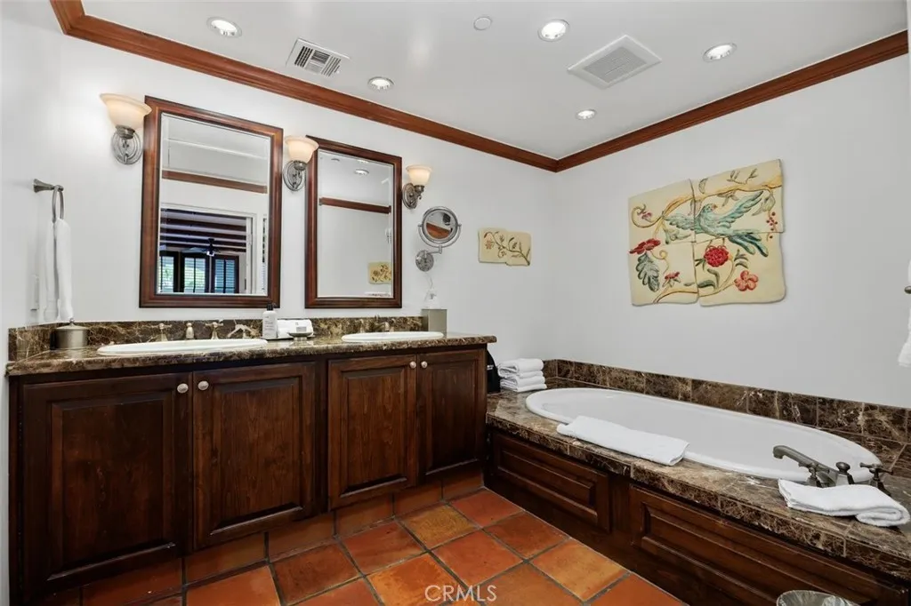 Photo #21: OC25163832 Listing: Photo #21