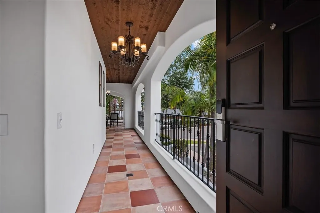 Photo #4: OC25163832 Listing 