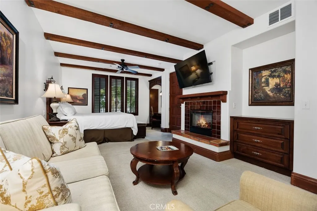 Photo #11: OC25163832 Listing: Photo #11