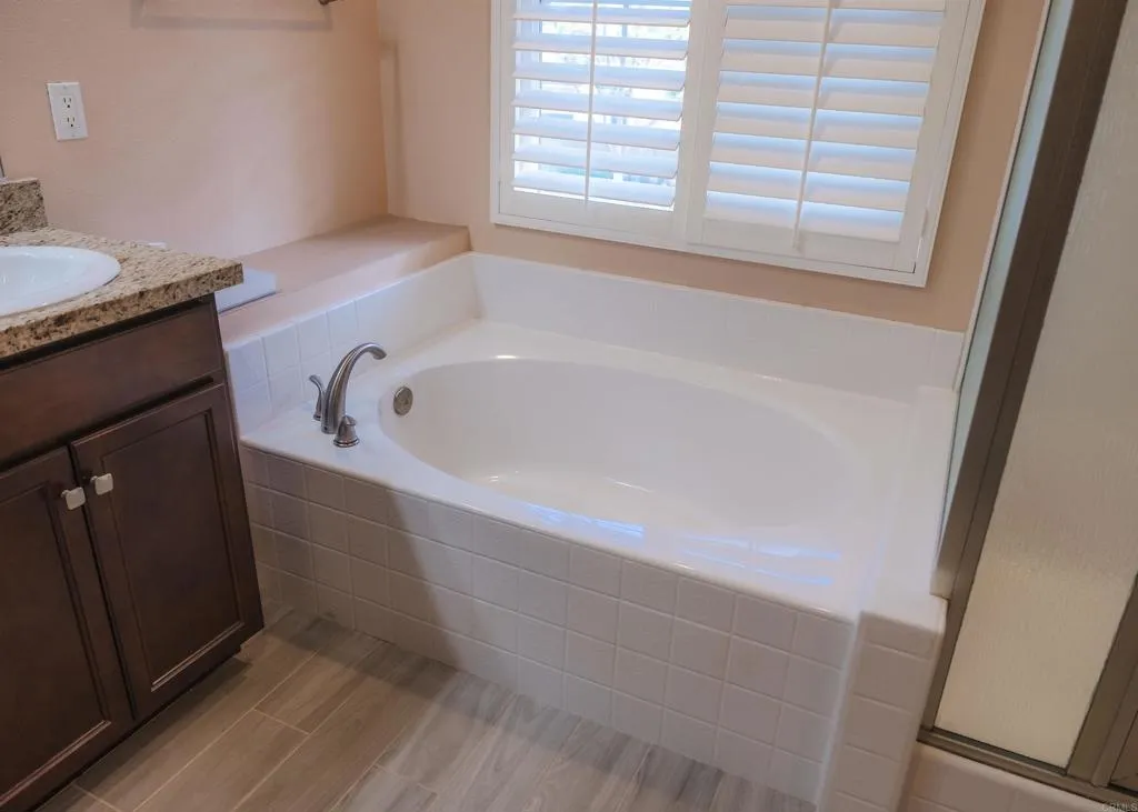 Photo #25: PTP2505527 Listing: Photo #25