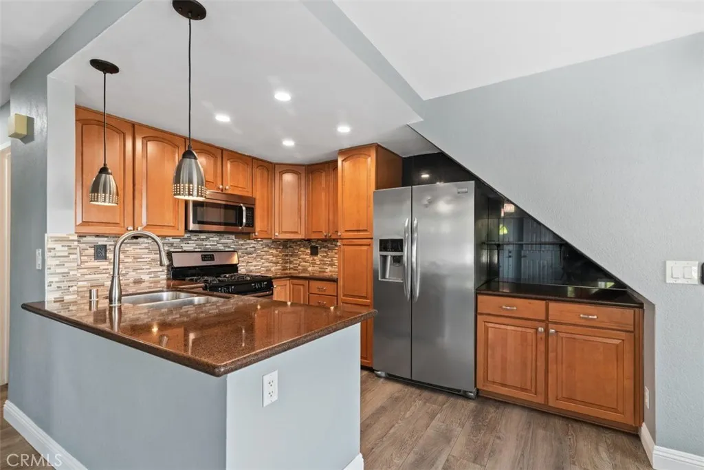 Photo #8: LG25163487 Listing: Photo #8