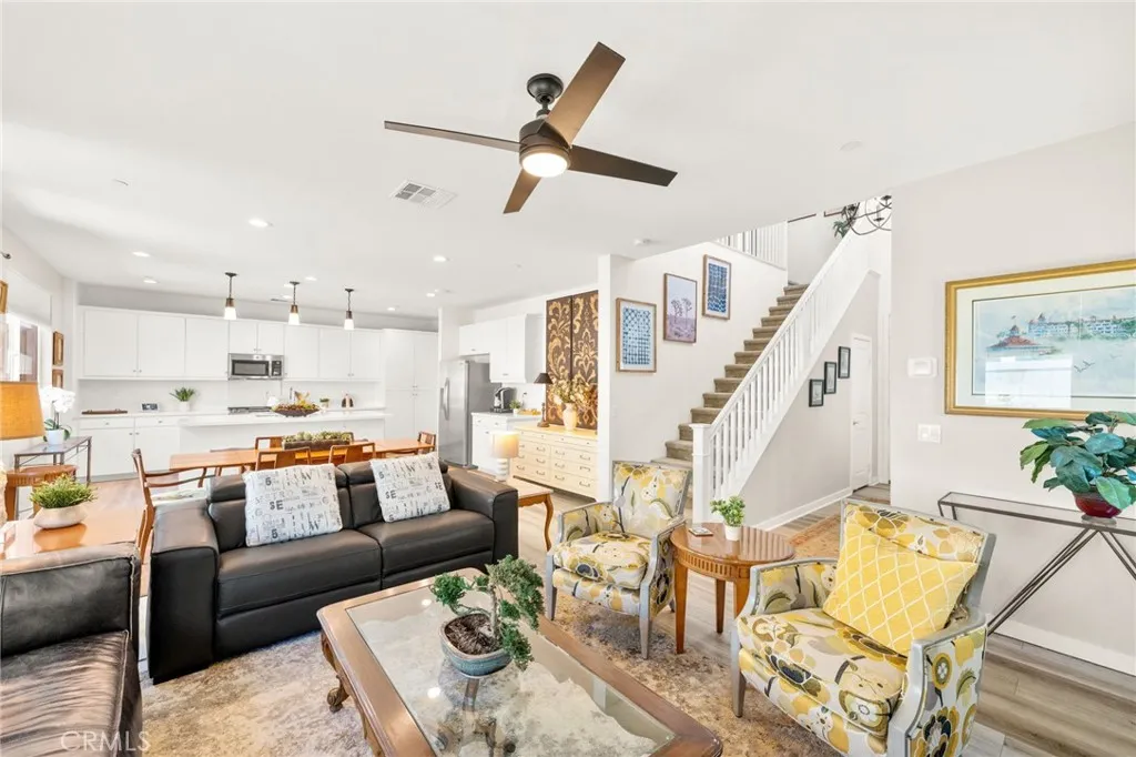 https://cdn.realtyfeed.com/cdn/127/306498593/eebb940cdd8c20b30a01a6aff7160b15.webp