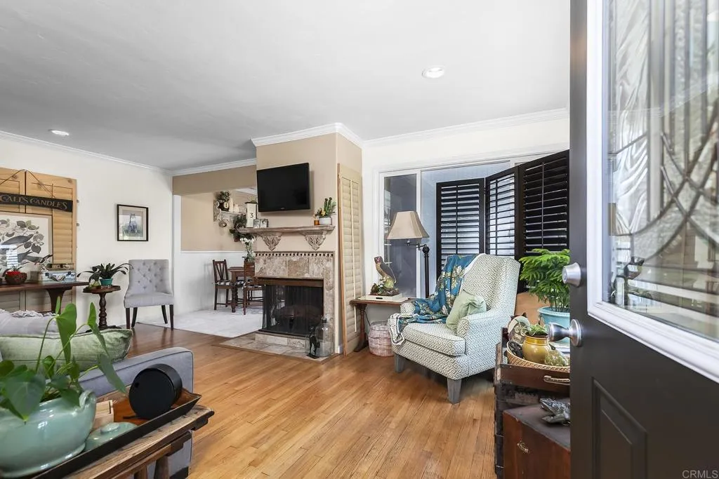 https://cdn.realtyfeed.com/cdn/127/306498807/ff66a6ac6a6c05772712488ff2a3de80.webp