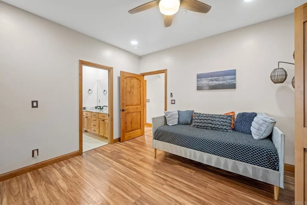 https://cdn.realtyfeed.com/cdn/127/306498898/609bb2df813f3726c69bb92f9eb0ace1.webp