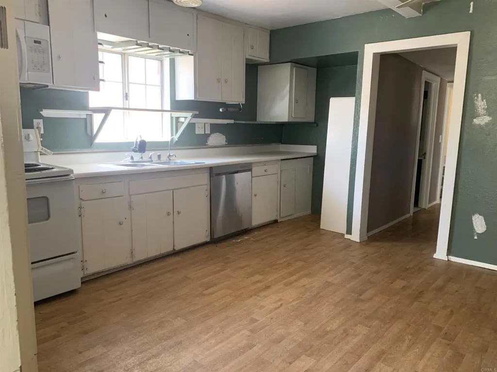 https://cdn.realtyfeed.com/cdn/127/306498905/097d4a7dc3f84de50c307d90661b4be7.webp