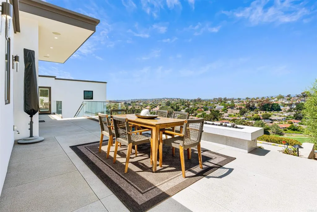 https://cdn.realtyfeed.com/cdn/127/306498907/67c2c6c67ea1c5a2758ecff215a9d063.webp