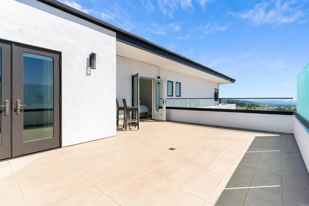 https://cdn.realtyfeed.com/cdn/127/306498907/78eb2fa983b6594d035f55a333dd8a92.webp