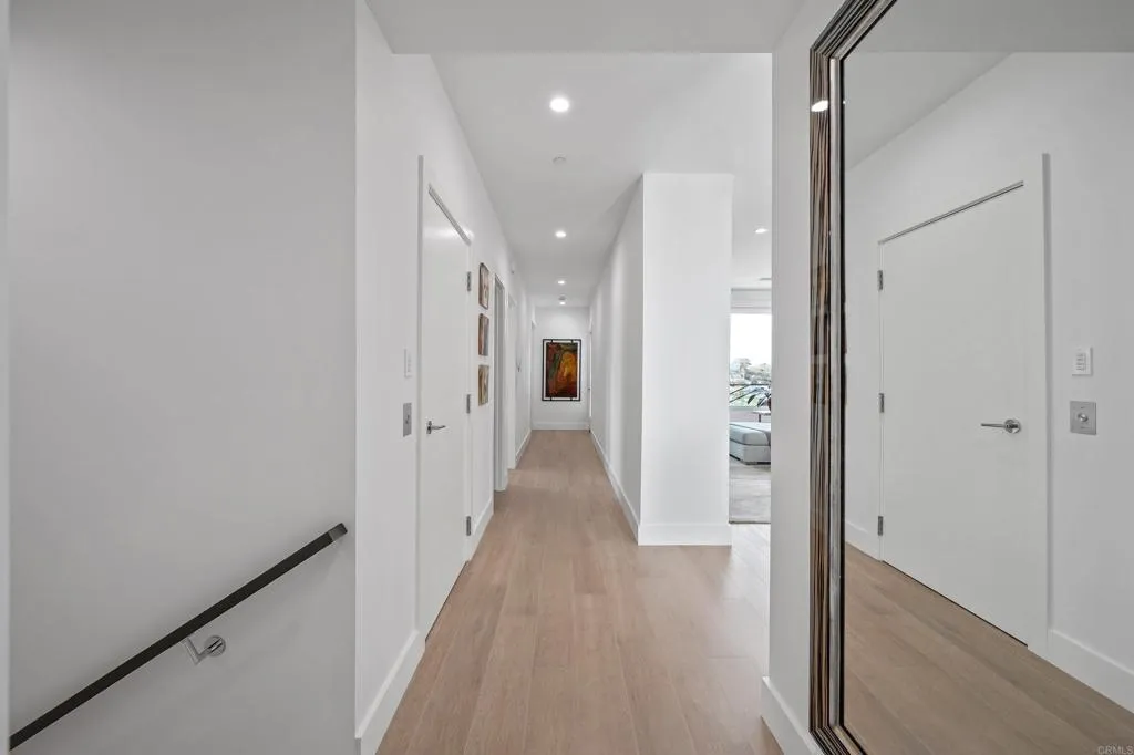 https://cdn.realtyfeed.com/cdn/127/306498907/7db184f23f3e96acdbbae0edd43e967b.webp