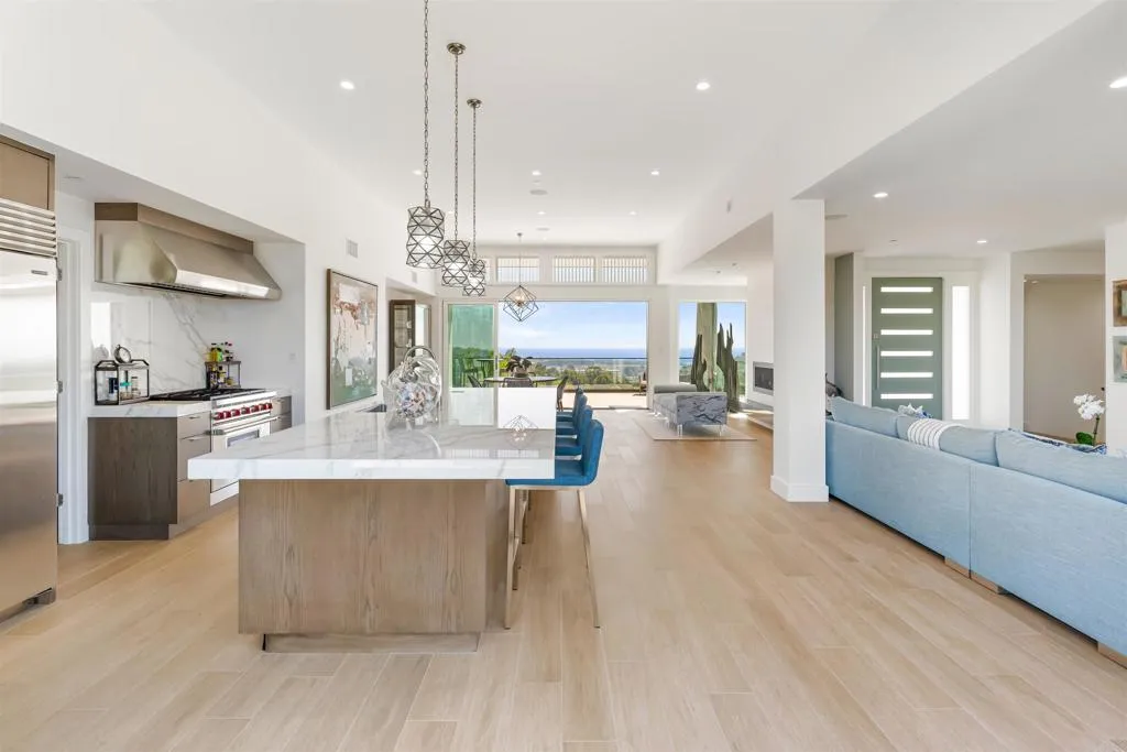 https://cdn.realtyfeed.com/cdn/127/306498907/c9af979a1b04a8bd8b3a816aa2d6c07c.webp