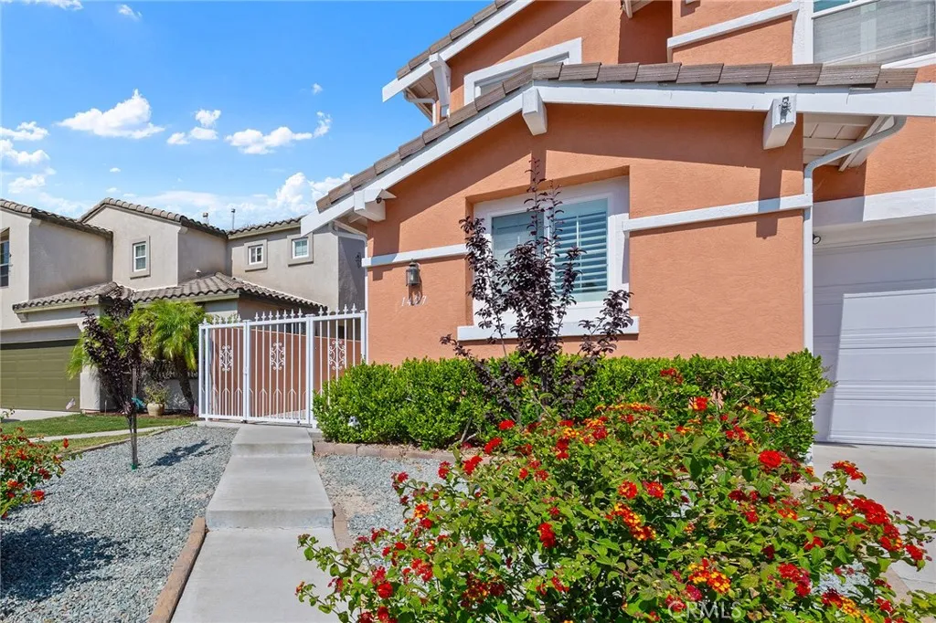 https://cdn.realtyfeed.com/cdn/127/306498957/6451bff6d8fe63d7c310ec7b54c3d5d1.webp