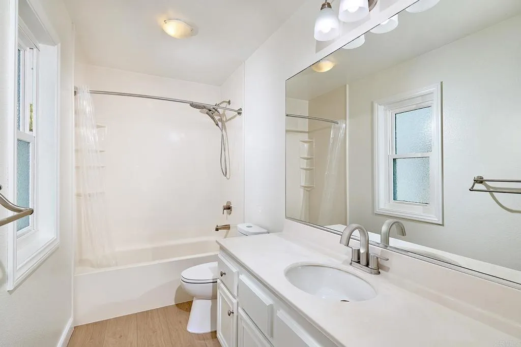 https://cdn.realtyfeed.com/cdn/127/306498970/ce1d832ed76de734ae5996043e9eb475.webp