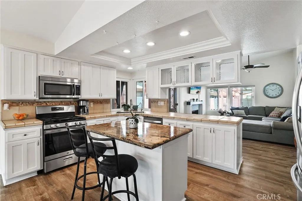 https://cdn.realtyfeed.com/cdn/127/306498973/1a03c47affbda2cf47b6af4ab05d487e.webp