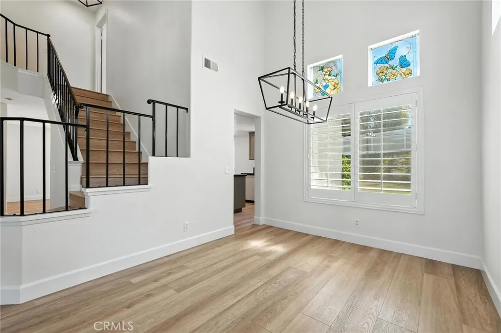 https://cdn.realtyfeed.com/cdn/127/306498979/20a5a1d39fb867c2184bd0919e53fe9f.webp