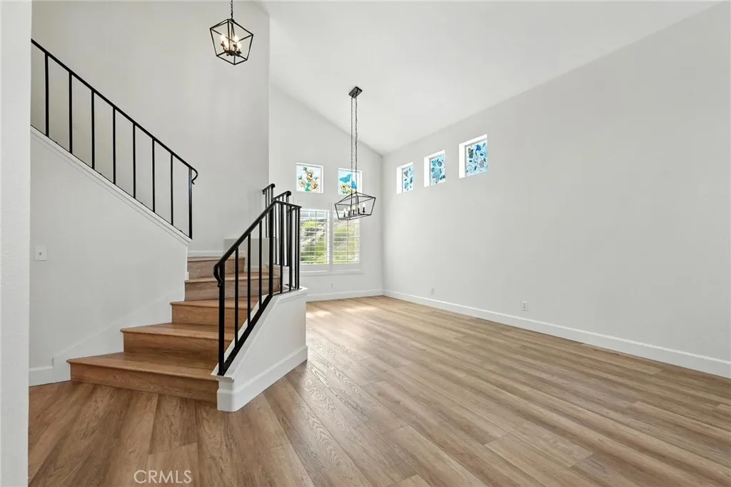 https://cdn.realtyfeed.com/cdn/127/306498979/40f90e3b4b2e81bd9b8cfc74819d6b17.webp