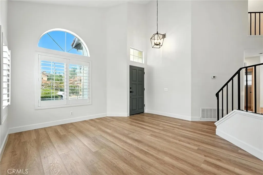 https://cdn.realtyfeed.com/cdn/127/306498979/772771d1e9e91b1ac126d42a4ac933dd.webp