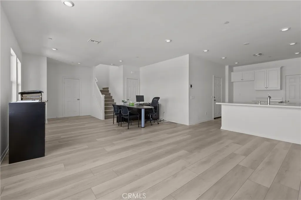 4295 S Hermosa Paseo, Ontario, CA 91761 - Photo 3 of 16, Ontario, CA