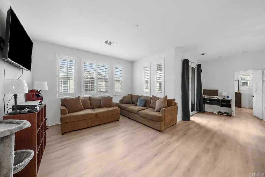 MLS: PTP2505545 Condo For Sale