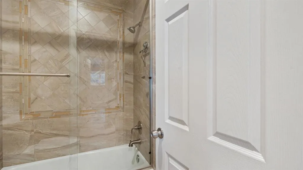 Photo #17: PTP2505550 Listing: Photo #17