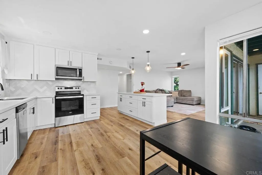 Photo #5: PTP2505554 Listing 