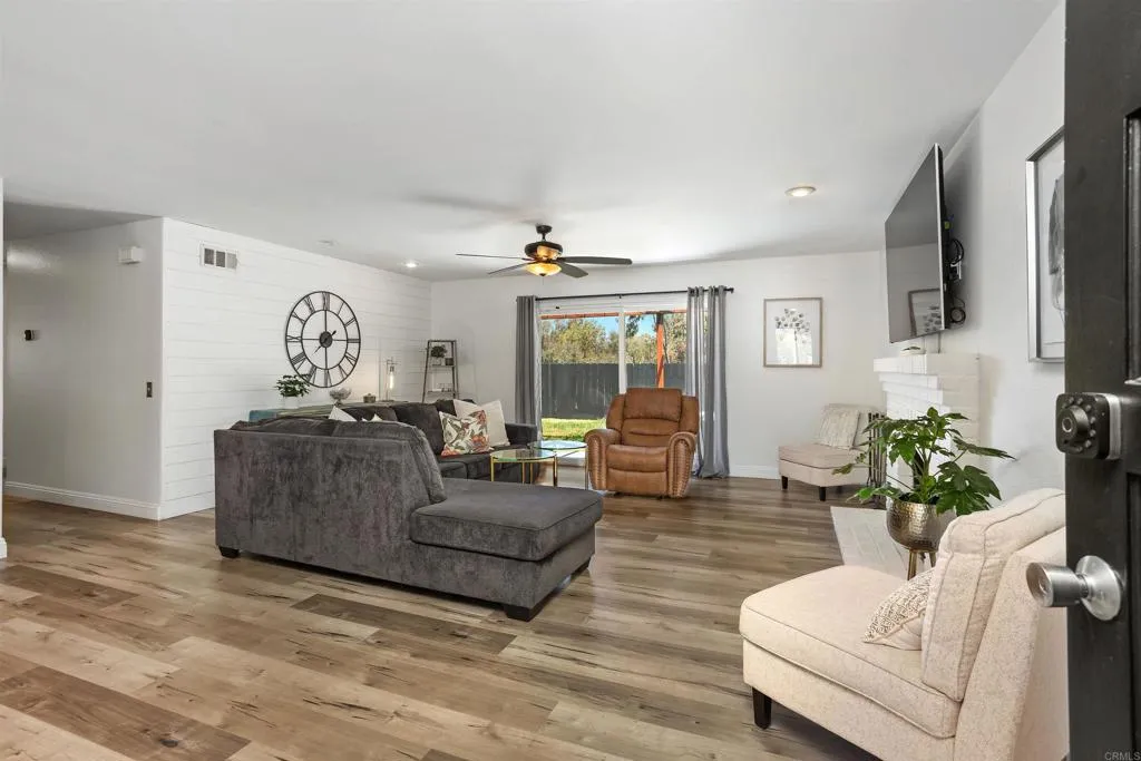 https://cdn.realtyfeed.com/cdn/127/306499275/b506e08d2316e5e2c47d510f25b12cff.webp