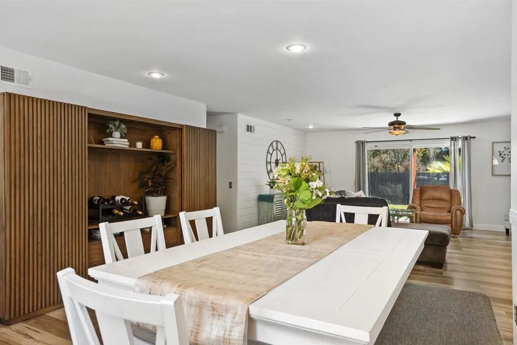 https://cdn.realtyfeed.com/cdn/127/306499275/c3a4aa95d43cb42fb37f95c111c6fbe9.webp
