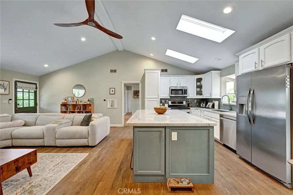 https://cdn.realtyfeed.com/cdn/127/306499328/666347e481f546b1911e4febf96e3e73.webp