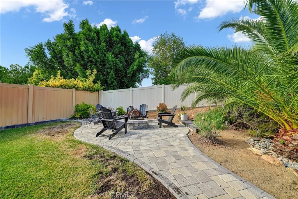 https://cdn.realtyfeed.com/cdn/127/306499328/74ec1e2b3f3bc3c9943a5ccaa1054205.webp