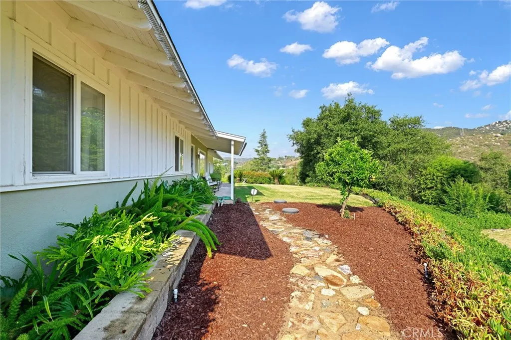 https://cdn.realtyfeed.com/cdn/127/306499328/d06e690ba8ca492b46787c94328b3e0e.webp