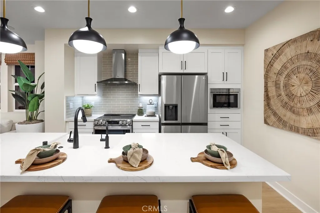 Photo #5: OC25165190 Listing 