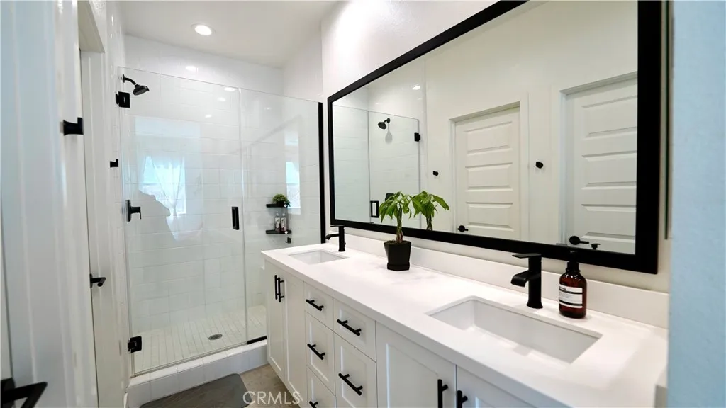 Photo #16: OC25162613 Listing: Photo #16