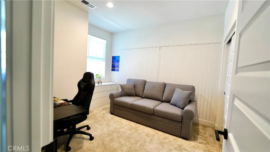 Photo #20: OC25162613 Listing: Photo #20