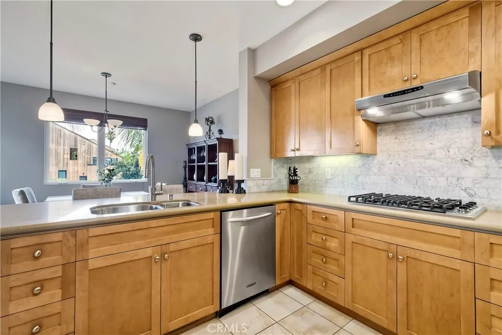 https://cdn.realtyfeed.com/cdn/127/306499659/5fce5a77e44315f8ef40c062b5178e9d.webp