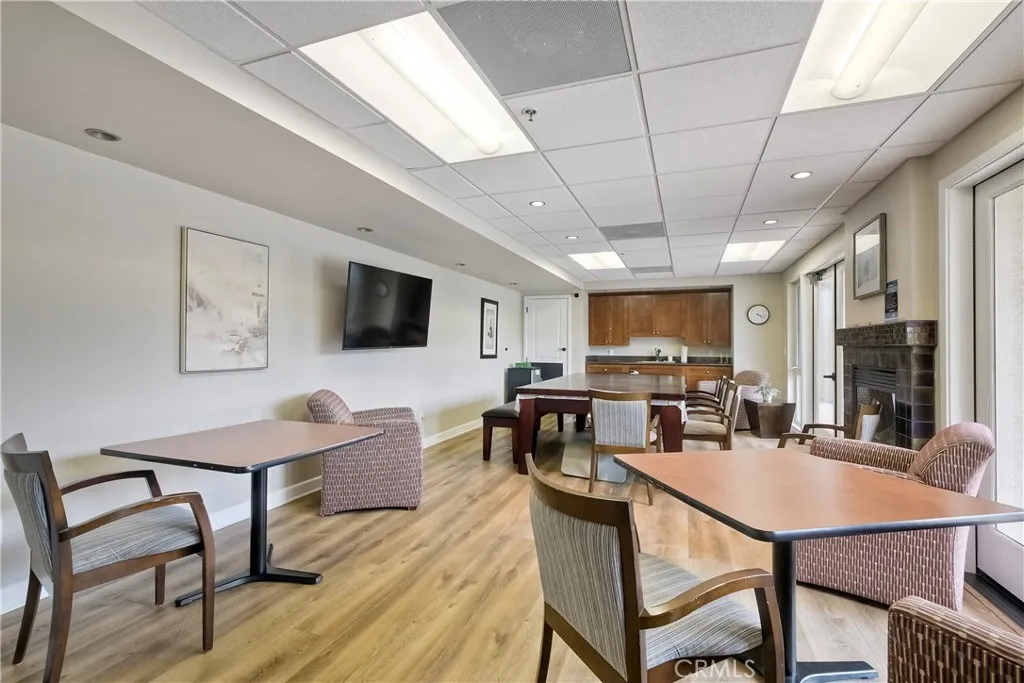 https://cdn.realtyfeed.com/cdn/127/306499659/8db1f61d2182d26a282dc3ba948d4ec6.webp