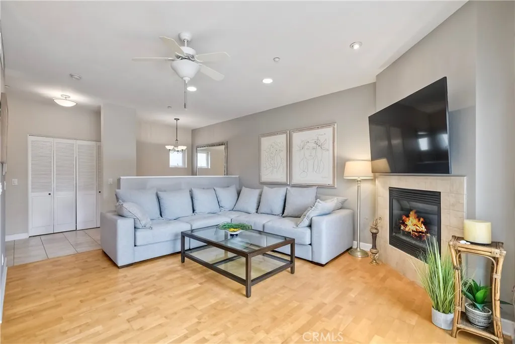 https://cdn.realtyfeed.com/cdn/127/306499659/abcd69263f815c027b63f9ebefca87bb.webp