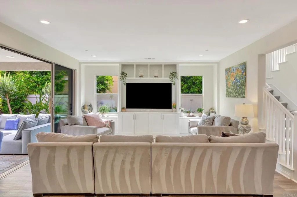 https://cdn.realtyfeed.com/cdn/127/306499874/31edb96667251739dbb26b05d7d472c6.webp