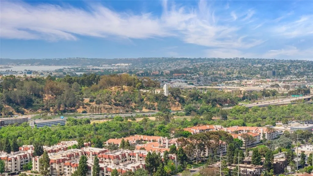 https://cdn.realtyfeed.com/cdn/127/306499894/98e1a33e5aa67493ef203ca1e499b621.webp