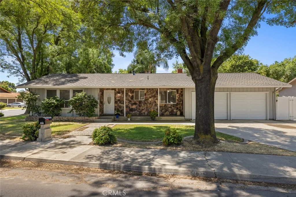 1920 E Orangeburg Avenue, Modesto, CA 95355