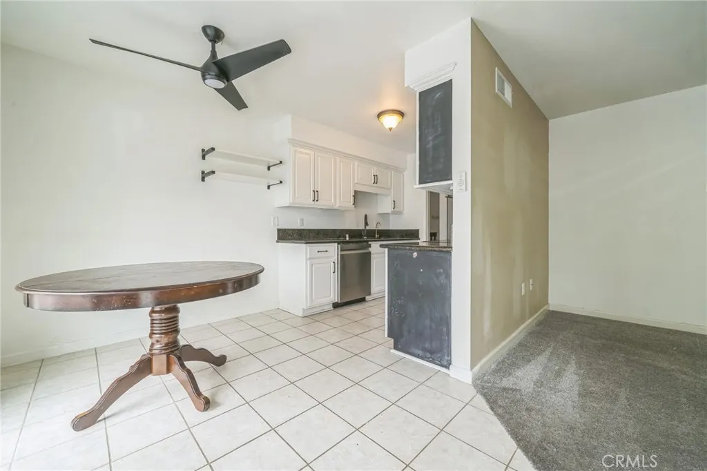 Photo #4: CV25164872 Listing 